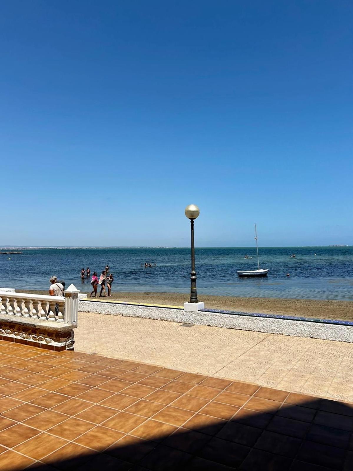 Apartamento Mar Menor, Los Urrutias - Beachfront Apartment With Patio Under New Management Since July 2024 Cartagena Bagian luar foto